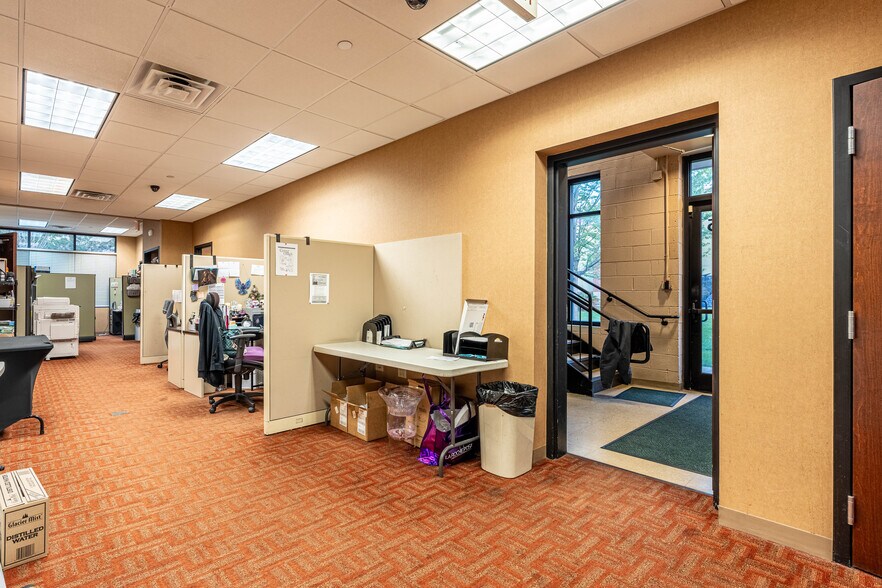 More Photos Of 16105 S La Grange Rd, Orland Park Medical For Lease