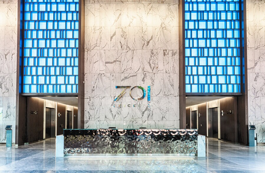 More Photos Of 701 Brickell Ave, Miami Office Residential For Lease
