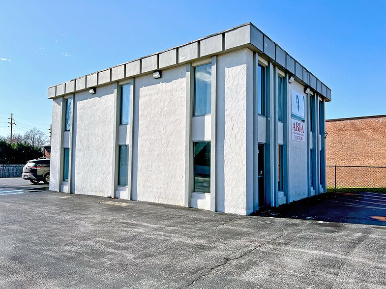 More Photos Of 10304 Lincoln Trl, Fairview Heights Office For Lease