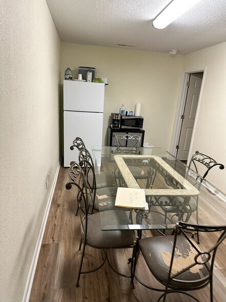 More Photos Of 1036 Crabtree Rd, Crossville Light Distribution For Lease