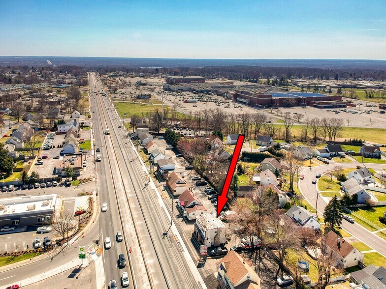 More Photos Of 729 State Route 18, East Brunswick Storefront For Sale