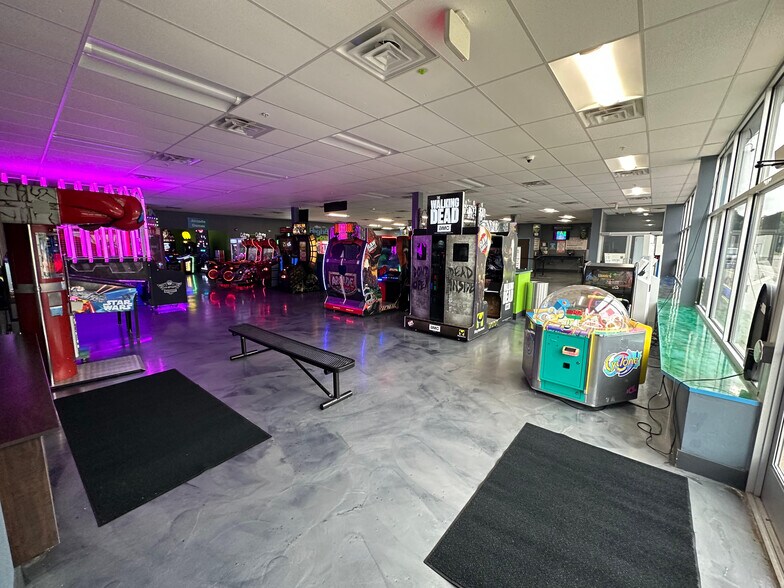 More Photos Of 1250 4th Ave NW, Minot Storefront For Lease