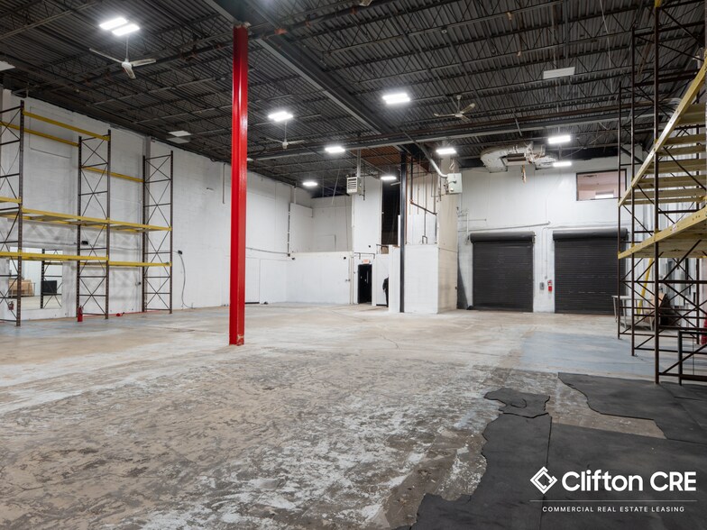 More Photos Of 207-235 Clifton Blvd, Clifton Warehouse For Lease