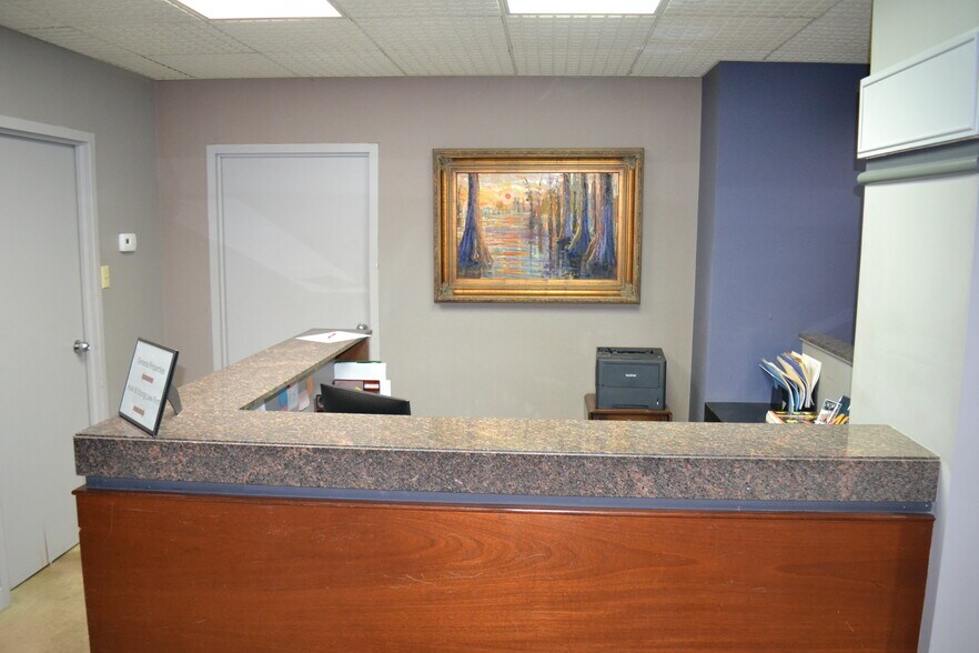 More Photos Of 4801 N Hills Blvd, North Little Rock Office Residential For Lease