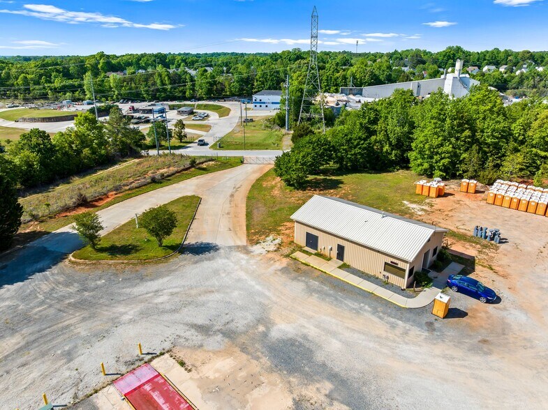 More Photos Of 9165 Northfield Dr, Fort Mill Industrial For Lease