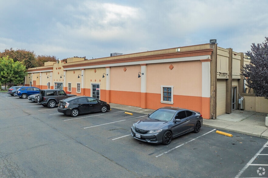 Primary Photo Of 37311 Fremont Blvd, Fremont Restaurant For Sale