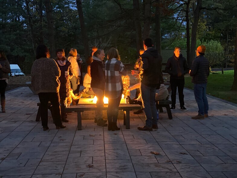 More Photos Of 10-40 Tower Ln, Avon Unknown For Lease