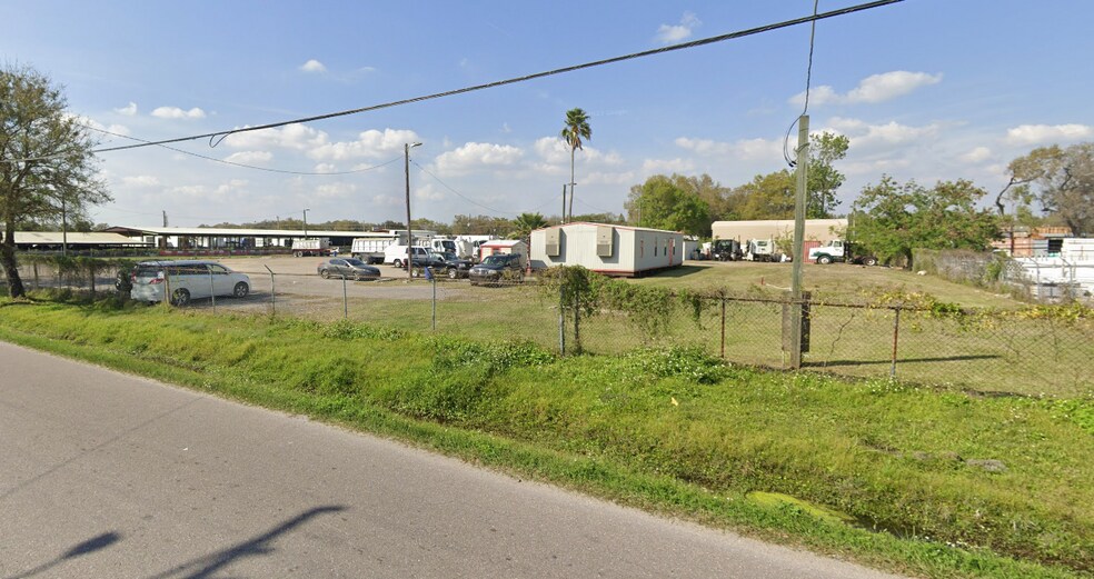 More Photos Of 6910 E 14th St, Tampa Land For Lease