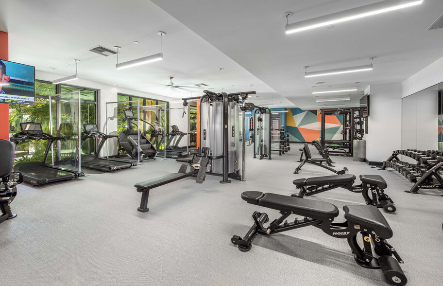 More Photos Of 855 Central Ave, Saint Petersburg Apartments For Lease