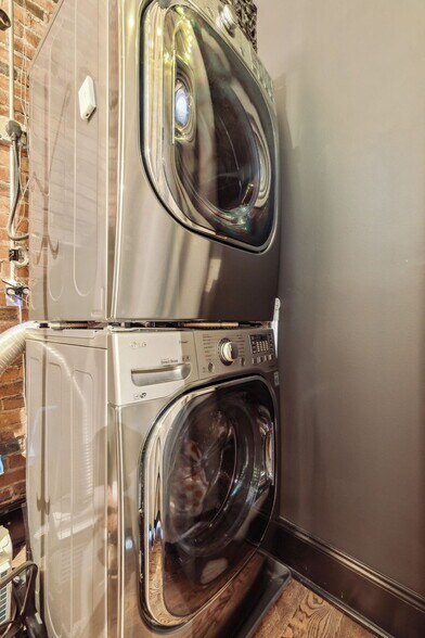 More Photos Of 208 3rd Ave N, Nashville Loft Creative Space For Sale