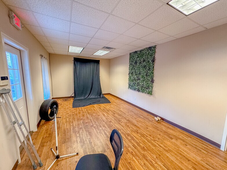 More Photos Of 2190 N Norcross Tucker Rd, Norcross Office For Lease