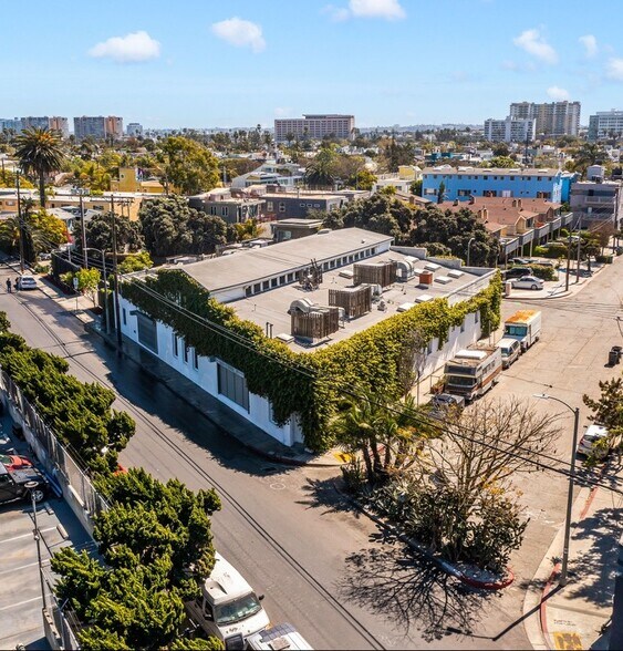 More Photos Of 200 Mildred Ave, Venice Loft Creative Space For Sale