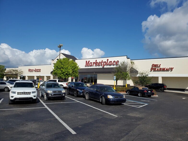 Primary Photo Of 27650-27690 Bermont Rd, Punta Gorda Unknown For Lease