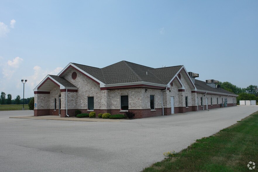 More Photos Of 1540 Main Ave, De Pere Office For Lease