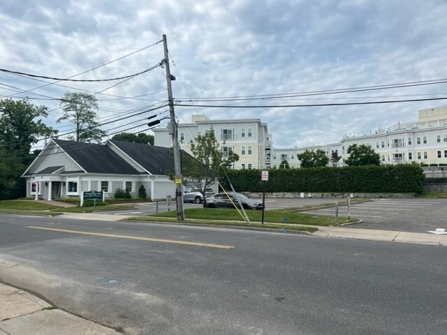 More Photos Of 311 Barnum Ave, Port Jefferson Medical For Sale