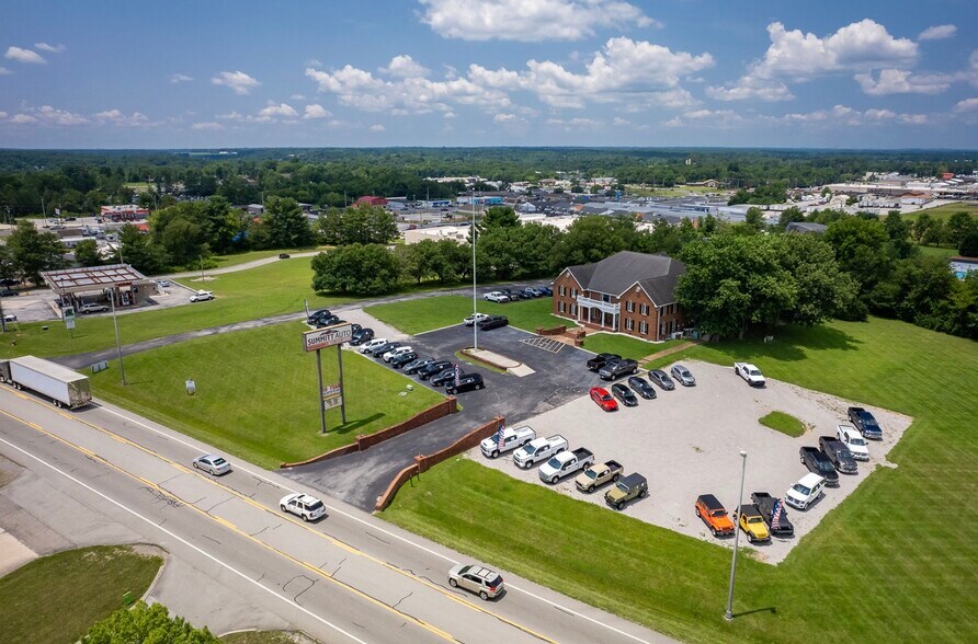 More Photos Of 236 Miller Ave, Crossville Medical For Sale