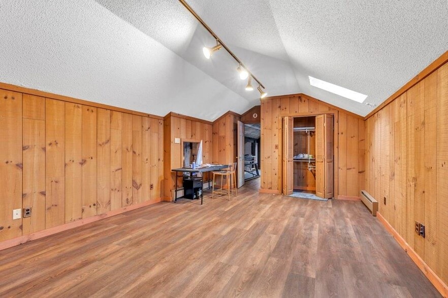 More Photos Of 3894 US Hwy 321, Blowing Rock General Retail For Sale