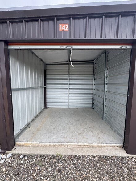 More Photos Of 2851 Business Pl SE, Massillon Self Storage For Sale