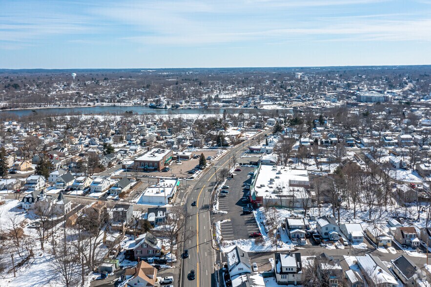 More Photos Of 197 Quincy Ave, Braintree Office For Sale