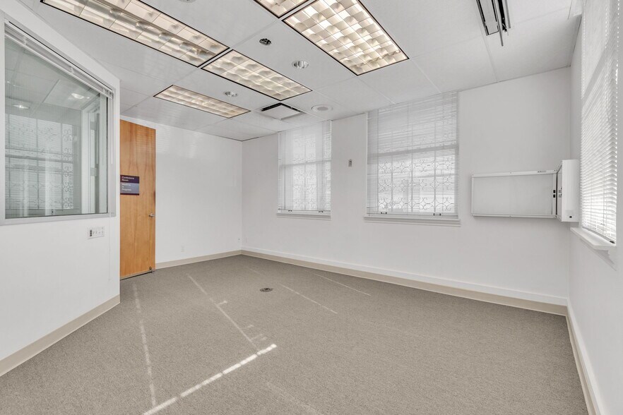 More Photos Of 400 29th St, Oakland Medical For Lease