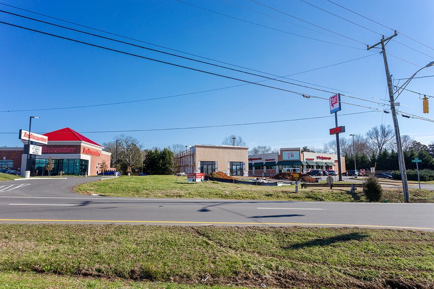 More Photos Of 4460 Keith St NW, Cleveland Freestanding For Sale