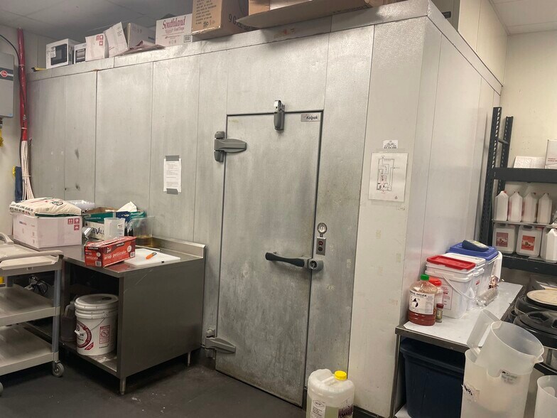 More Photos Of 12341 FM 1960 Rd W, Houston Restaurant For Lease