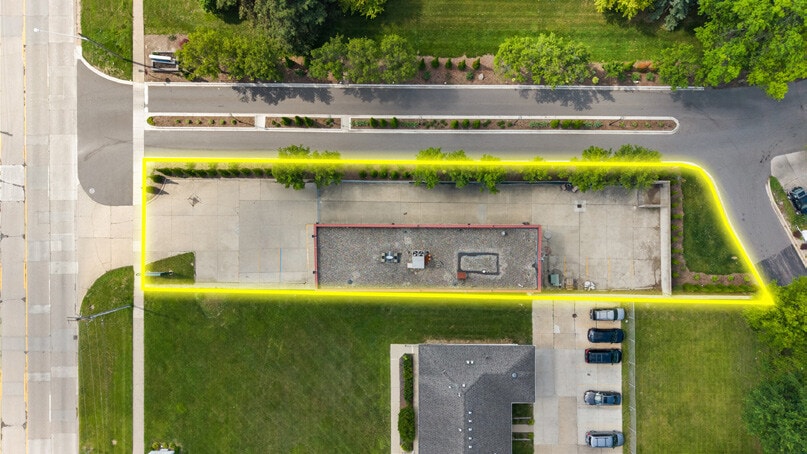 More Photos Of 26201 Dequindre Rd, Madison Heights Convenience Store For Sale