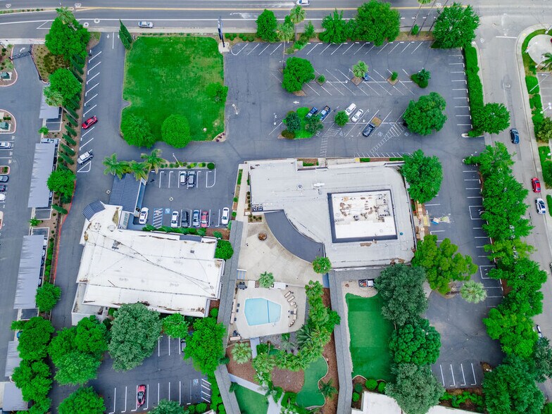 More Photos Of 4120 Chiles Rd, Davis Restaurant For Sale