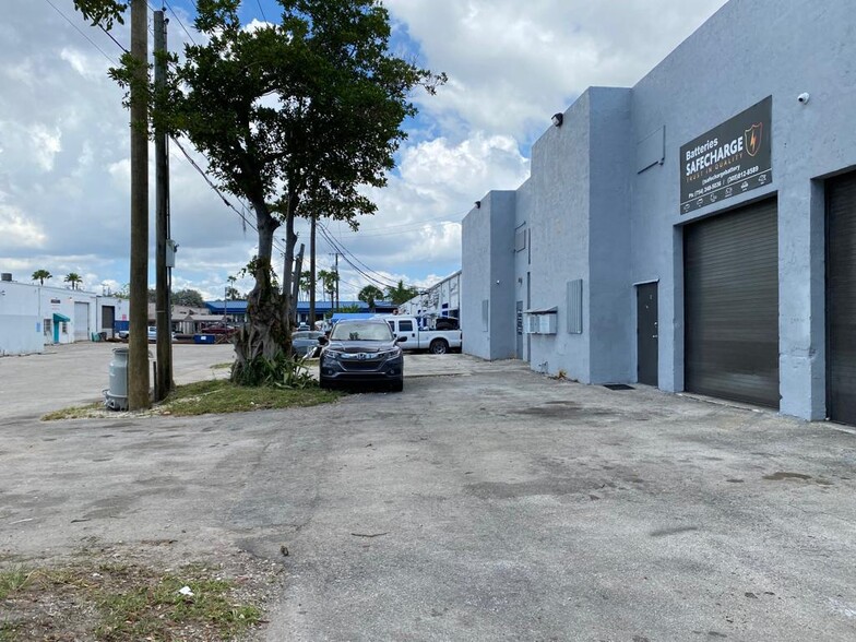More Photos Of 8000 NW 37th Ave, Miami Warehouse For Lease