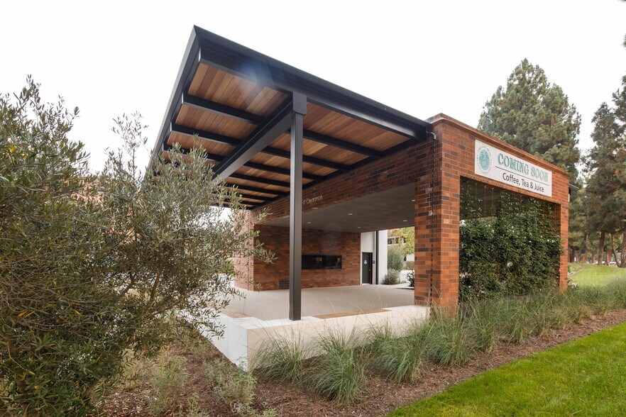 More Photos Of 4041 MacArthur Blvd, Newport Beach Unknown For Lease