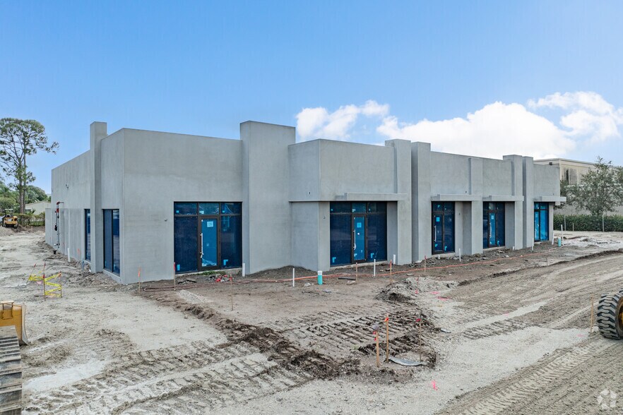 More Photos Of 3772 S Military Trl, Lake Worth General Retail For Lease