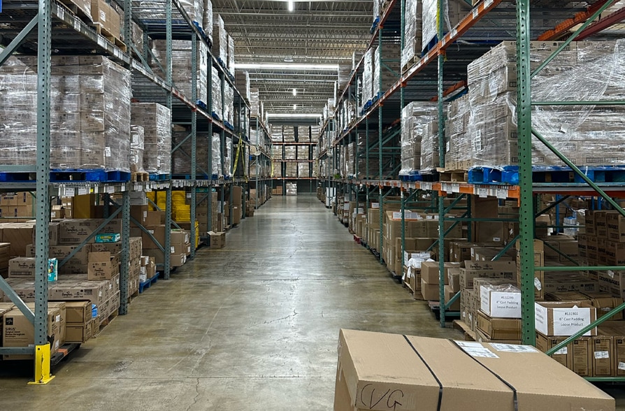 More Photos Of 10001 Alliance Rd, Blue Ash Manufacturing For Lease