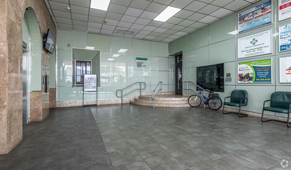 More Photos Of 1250 E Hallandale Beach Blvd, Hallandale Beach Office For Lease
