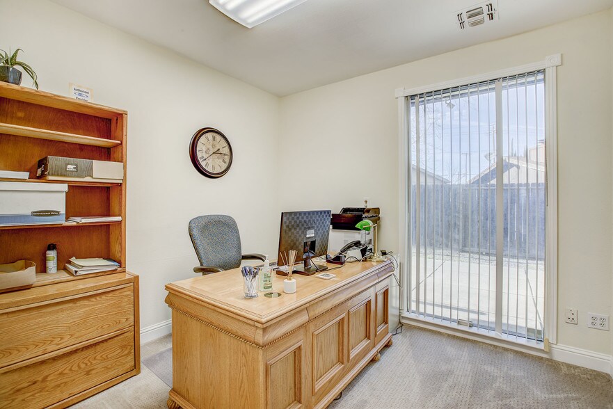 More Photos Of 6151 Garfield Ave, Sacramento Medical For Sale