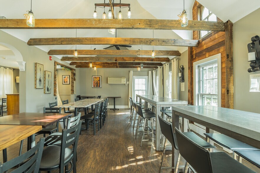 More Photos Of 17 N Main St, Cranbury Restaurant For Sale