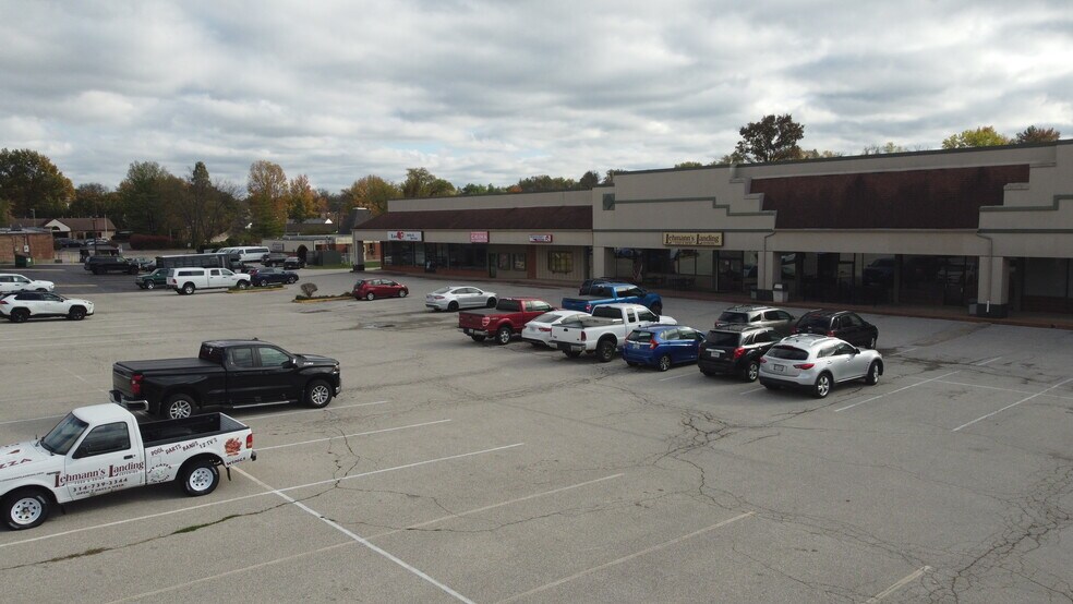 More Photos Of 12243-12305 Natural Bridge Rd, Bridgeton Unknown For Lease