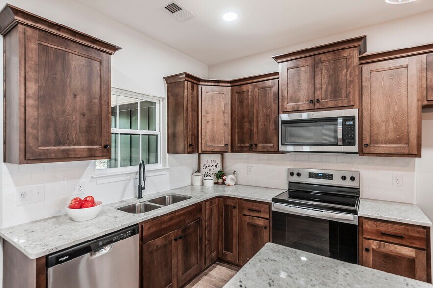 More Photos Of 903 Main st, Springfield Apartments For Sale