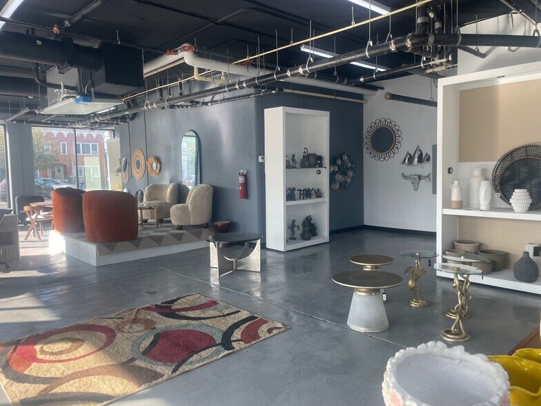 More Photos Of 3977 Beverly Blvd, Los Angeles Apartments For Lease