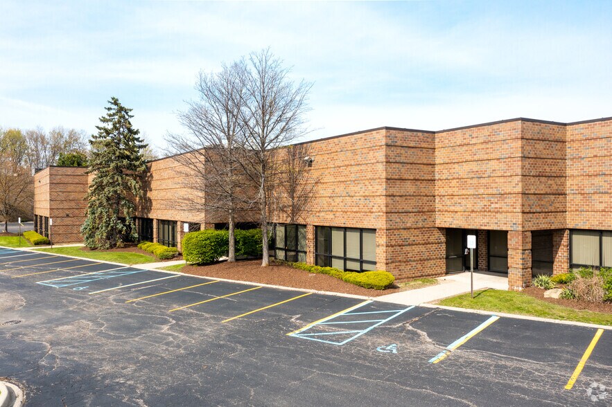More Photos Of 37840-37890 Interchange Drive, Farmington Hills Research And Development For Lease
