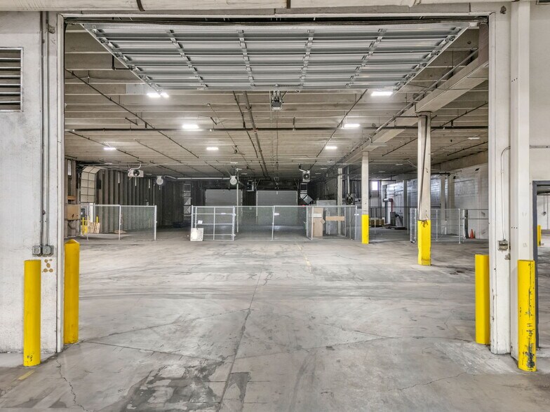 More Photos Of 3605-3625 N Stone Ave, Colorado Springs Distribution For Lease