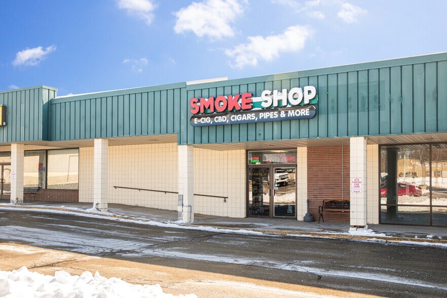 More Photos Of 720-756 Broadway St, Berlin Unknown For Lease