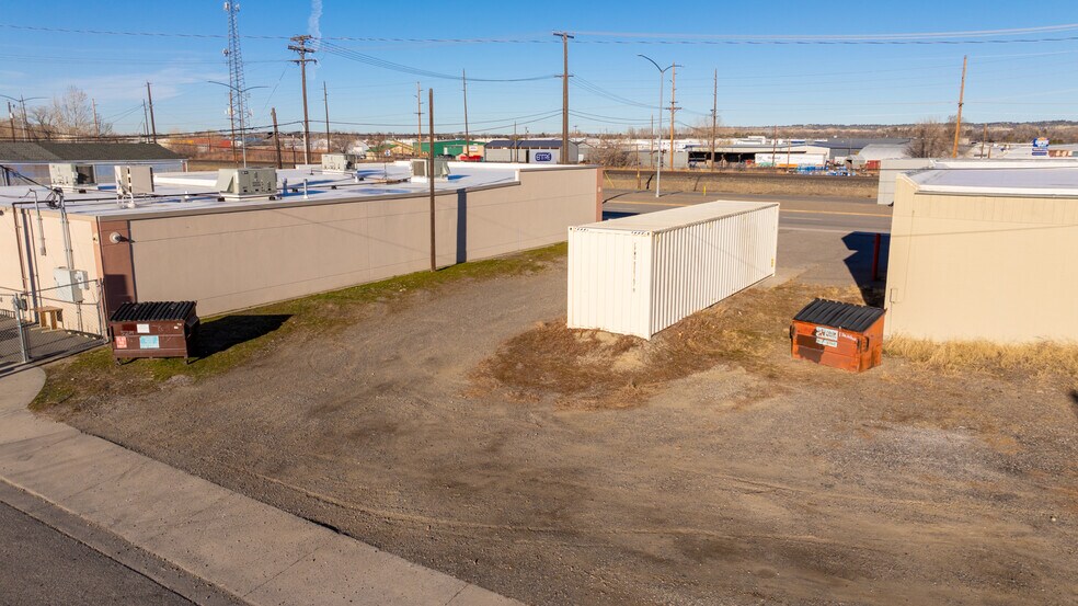 More Photos Of 1 MacArthur Ave, Billings Freestanding For Sale