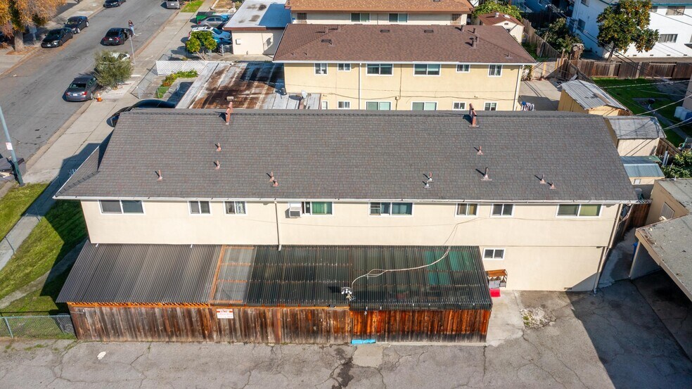 More Photos Of 2360 Mammoth Dr, San Jose Apartments For Sale