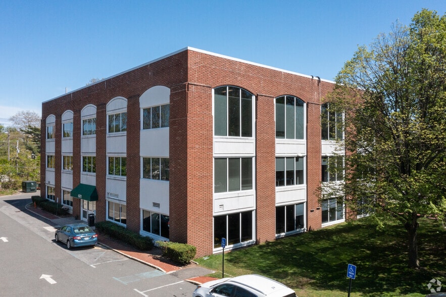 More Photos Of 601 Franklin Ave, Garden City Medical For Lease