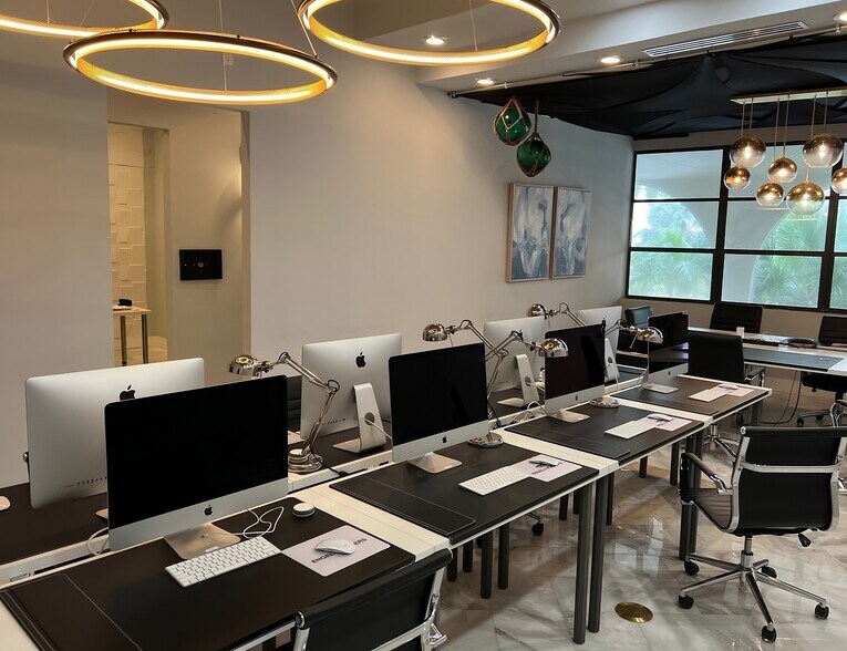 More Photos Of 3800 S Ocean Dr, Hollywood Office For Sale