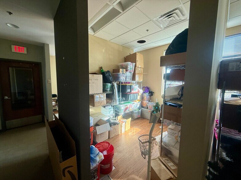 More Photos Of 449621 Us-301, Callahan Medical For Lease