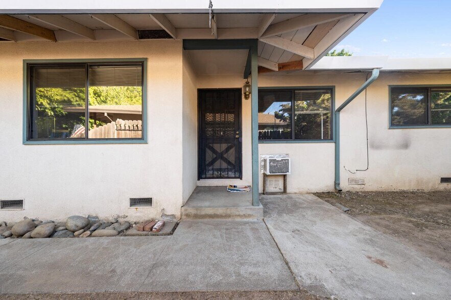 More Photos Of 5743 Woodleigh Dr, Carmichael Multifamily For Sale