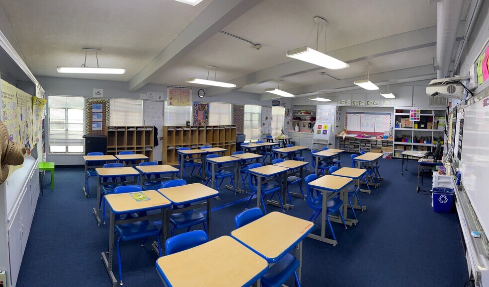 Primary Photo Of 8755 Woodman Ave, Pacoima Religious Facility For Lease