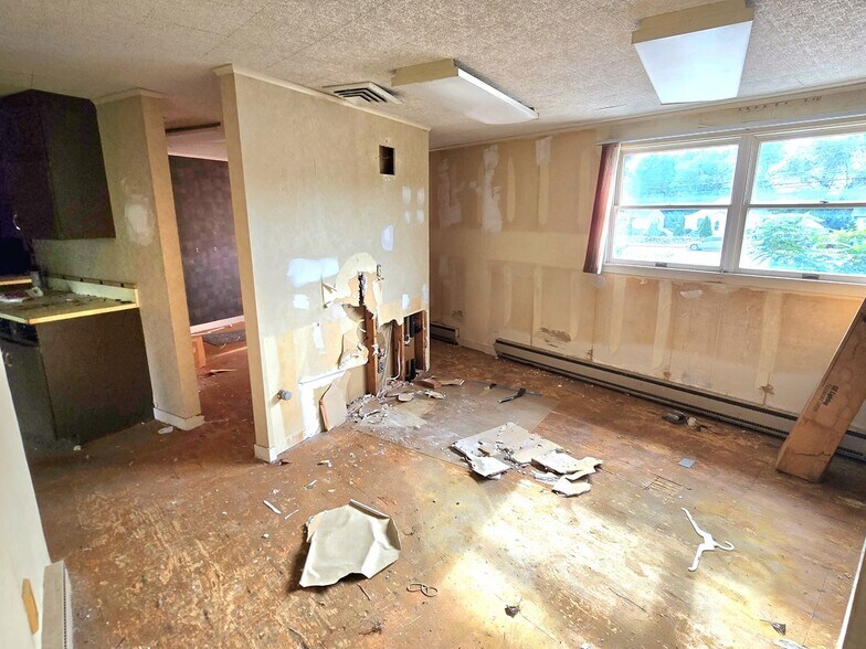 More Photos Of 420 Long Hill Rd, Groton Medical For Sale