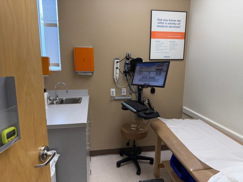 More Photos Of 2900 F St, Omaha Warehouse For Sale